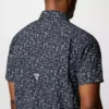 Cămașă cu mânecă scurtă PFG Super Slack Tide™ pentru bărbați – Tampa Bay Buccaneers
