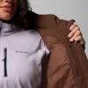 Jacheta cu glugă Amaze Puff™ pentru femei – Mărimi mari Jacheta cu glugă Amaze Puff™ pentru femei – Mărimi mari